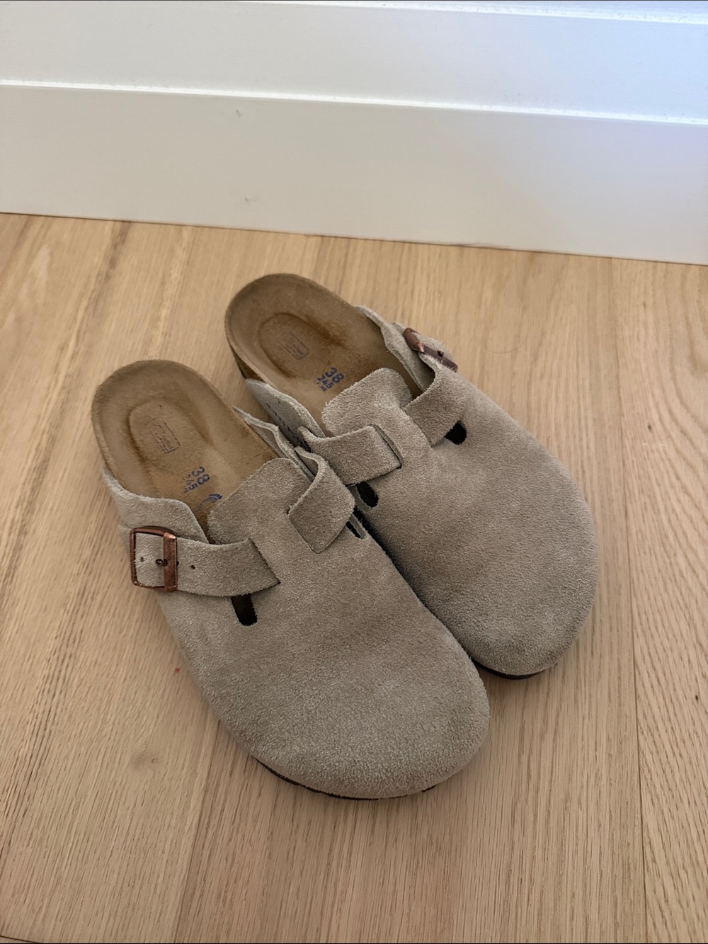 Birkenstock Boston Clogs in Taupe
